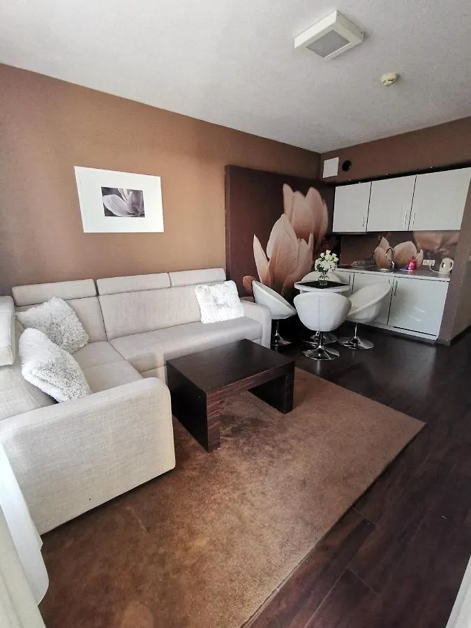 Apartament Prywatny Salon Z Aneksem Kuchennym I Sypialnia W Hotelu Diva Kolobrzeg