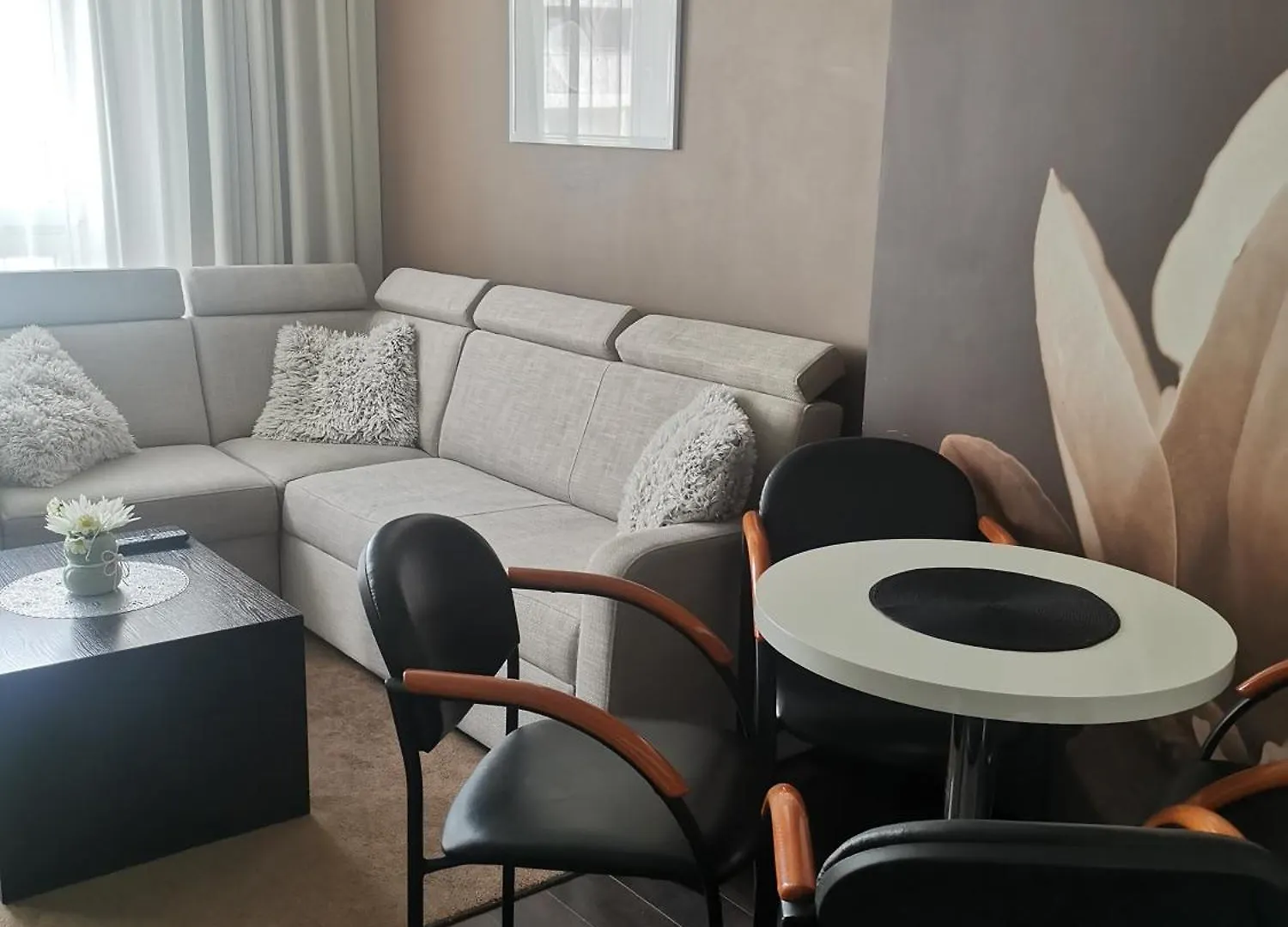 Apartment Apartament Prywatny Salon Z Aneksem Kuchennym I Sypialnia W Hotelu Diva Kolobrzeg
